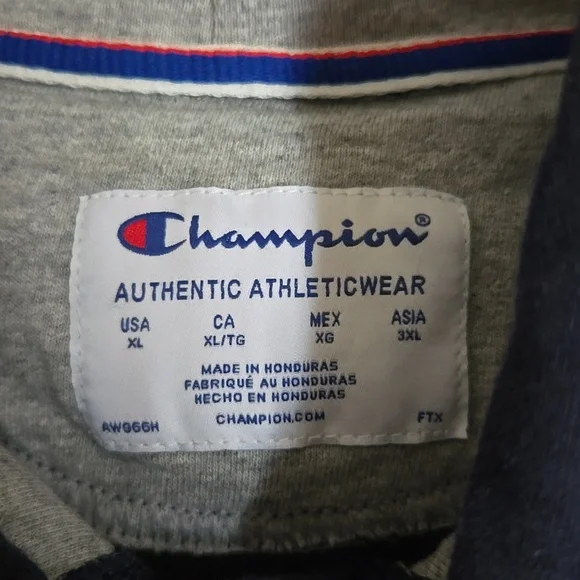 Men's Champion hoodie - Picture 2 of 3